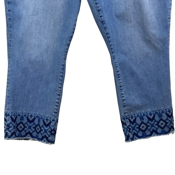 LAUREN RALPH LAUREN Embroidered Crop JEANS 22W Stretch Denim Boho 40 X 23 Stitch - Picture 7 of 16
